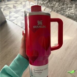 Stanley Quencher H2.0 Red Heart Tumbler